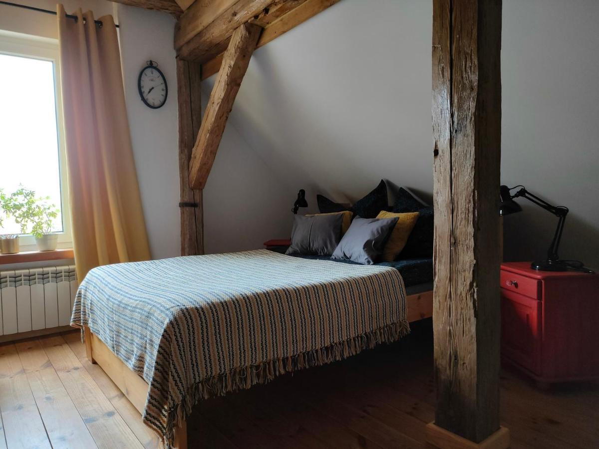 W Starej Szkole - Agroturystyka Pieczarki Esterno foto