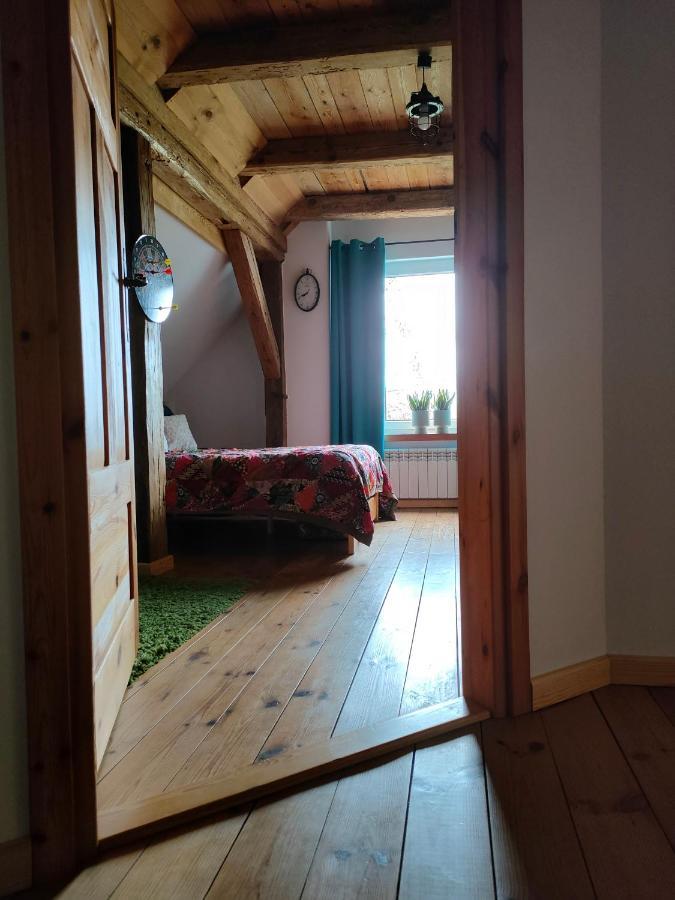 W Starej Szkole - Agroturystyka Pieczarki Esterno foto